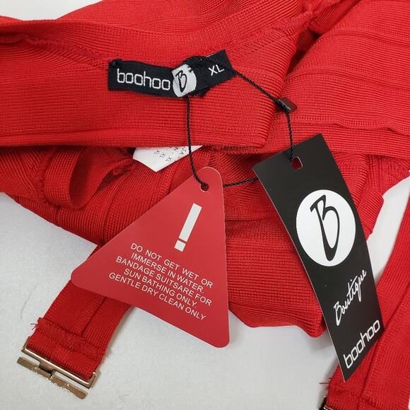 Boohoo Womens XL Bandage Plunge Sunsuit in Red NEW - Picture 13 of 16